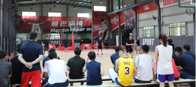 为什么现代篮球训练趋势强调技术与体能结合_2
